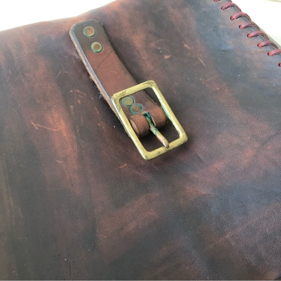 Handmade Vintage 60’s leather Feedbag, whip stitched, distressed brass hardware - Picture 10 of 10